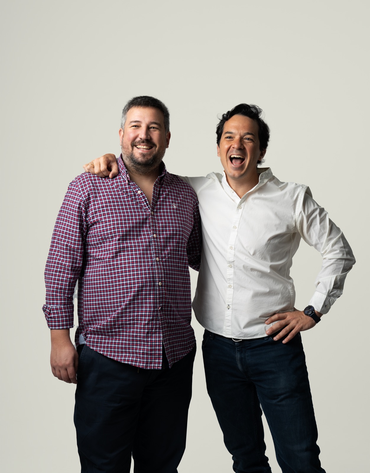 VIVLA's two co-founders, Carlos Gómez and Carlos Floria